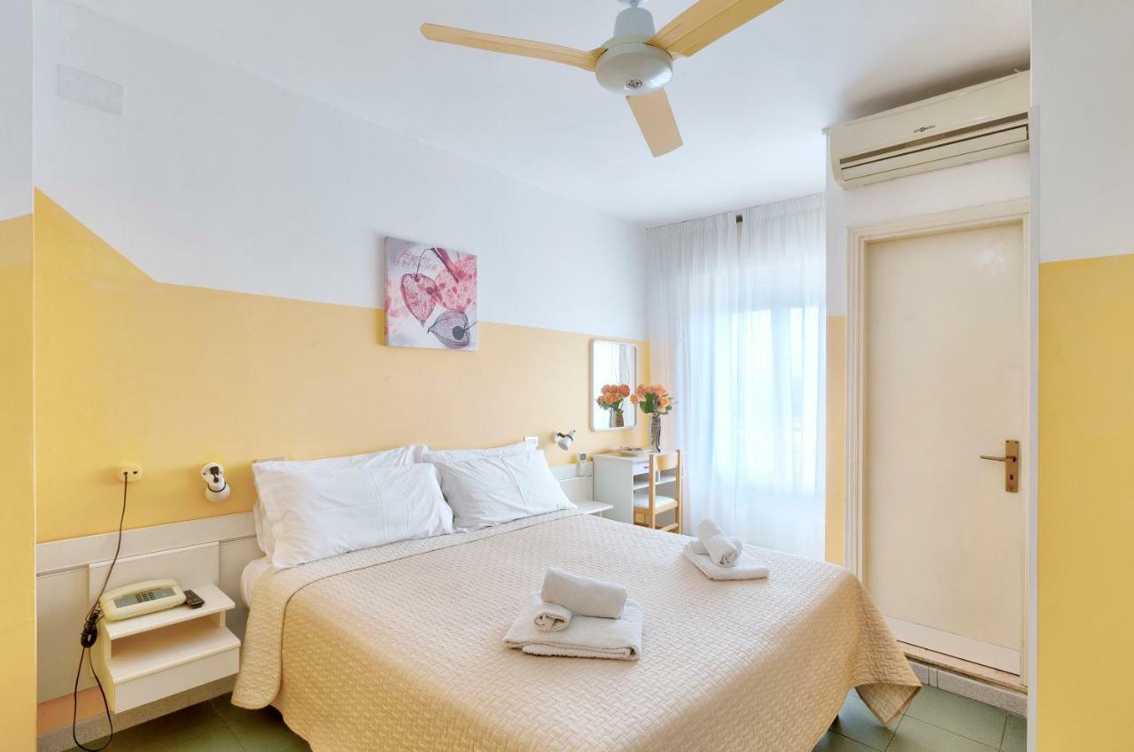 Hotel Montebello Riccione Eksteriør bilde