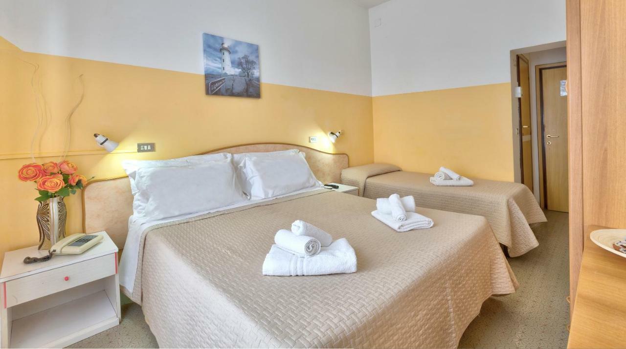 Hotel Montebello Riccione Eksteriør bilde